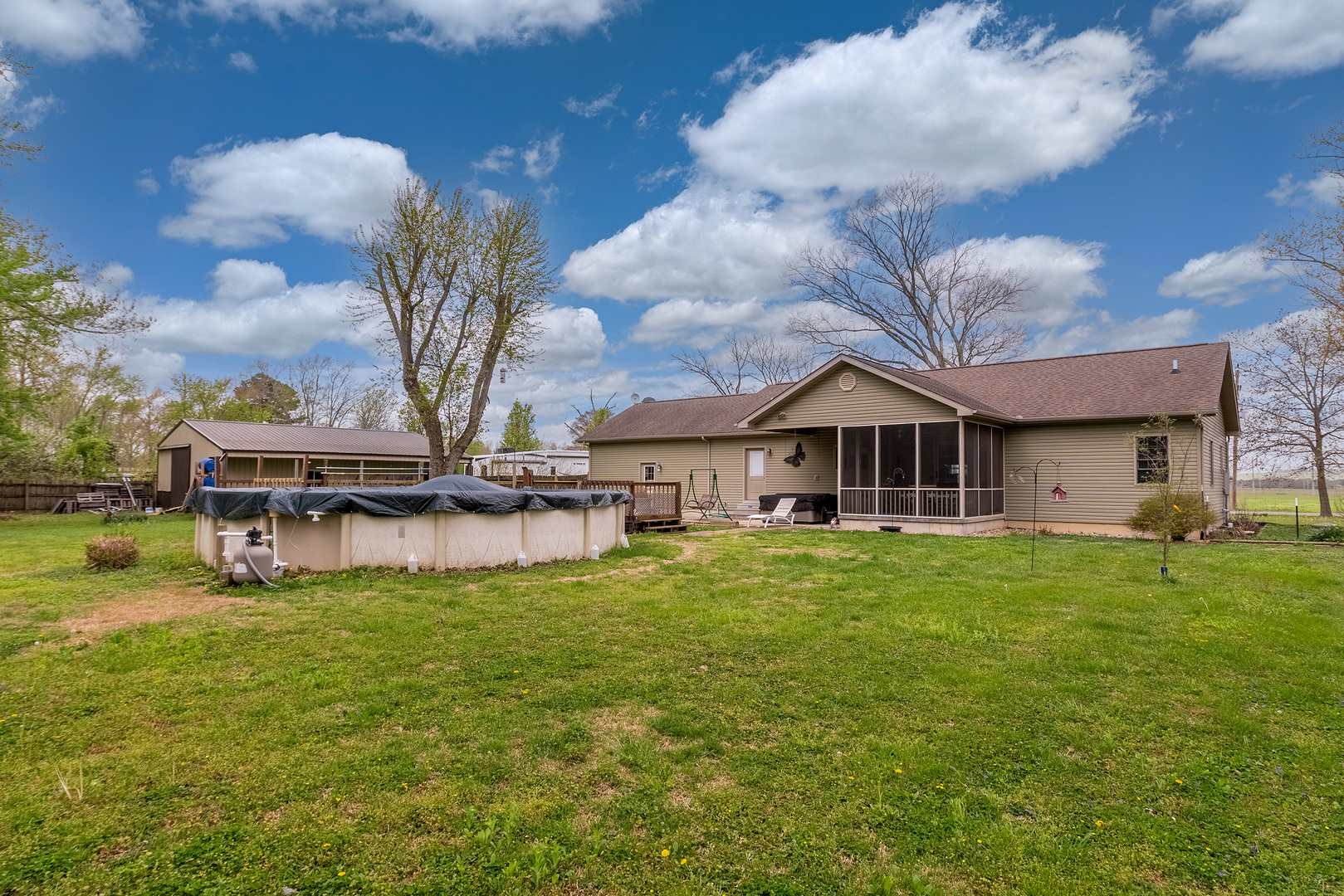 1358 Pershing Road West Frankfort, IL 62896 - Photo 35 of 43
