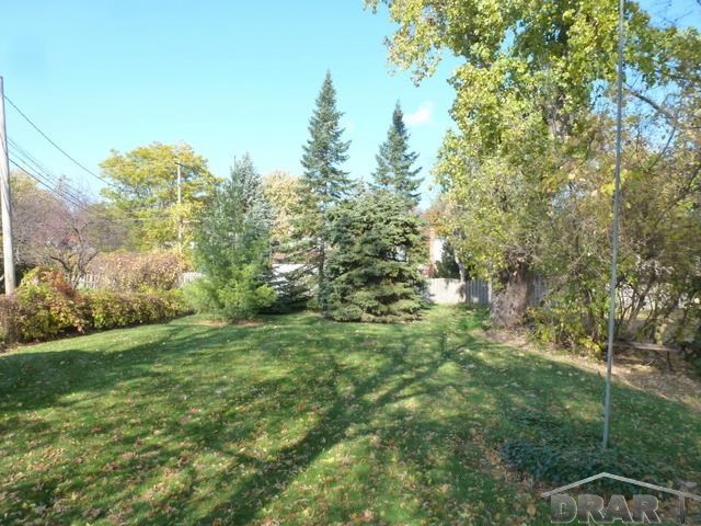726 Vernier Road Grosse Pointe, MI 48236 - Photo 17 of 21 31223355-16.JPG
