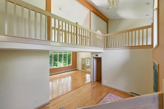 $595,000 | 33 Hillview Lane, Lewiston, ME 04240