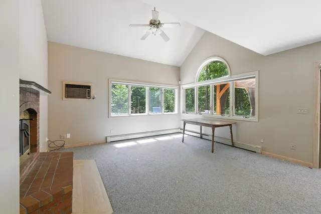 $595,000 | 33 Hillview Lane, Lewiston, ME 04240