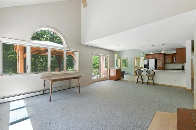 $595,000 | 33 Hillview Lane, Lewiston, ME 04240