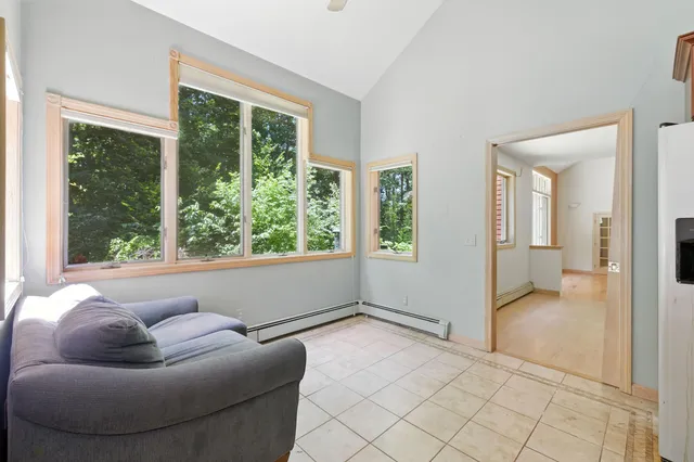 $595,000 | 33 Hillview Lane, Lewiston, ME 04240