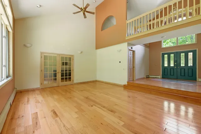 $595,000 | 33 Hillview Lane, Lewiston, ME 04240