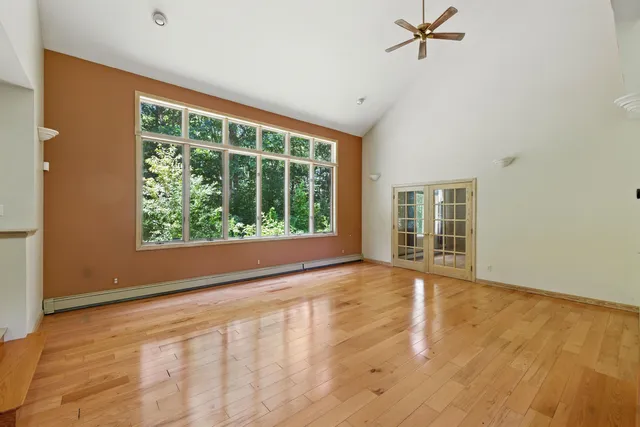 $595,000 | 33 Hillview Lane, Lewiston, ME 04240