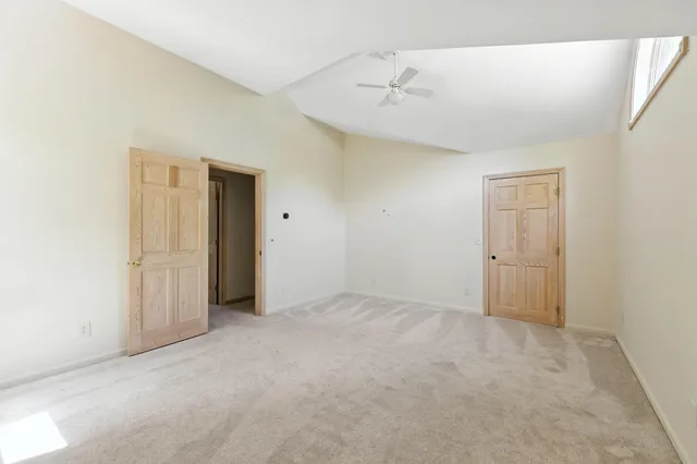 $595,000 | 33 Hillview Lane, Lewiston, ME 04240