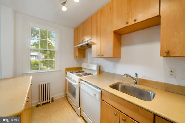 $2,200 | 2714 Ordway Street Northwest, Unit 1, Washington, DC 20008