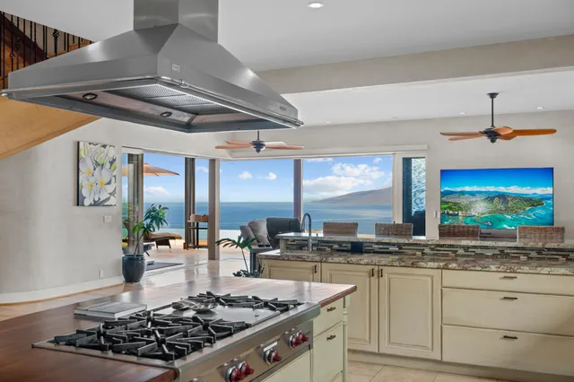 $8,575,000 | 554 Punakea Loop, Unit A, Lahaina, HI 96761