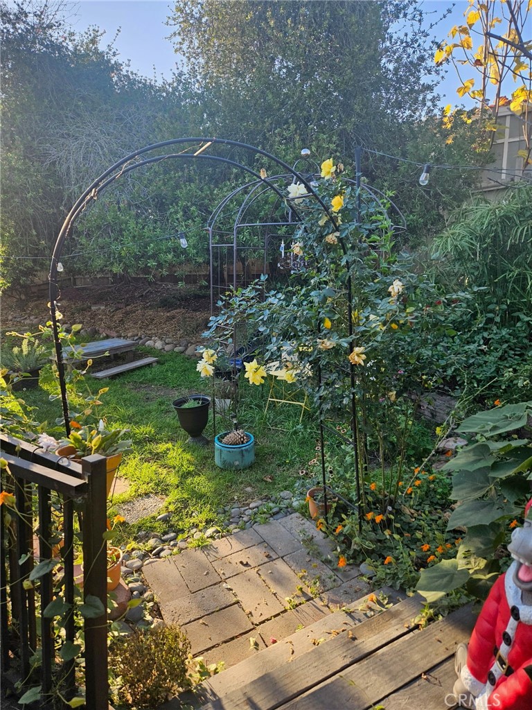 3909 Reche Road, Unit 112 Fallbrook, CA 92028 - Photo 8 of 9 Gardens