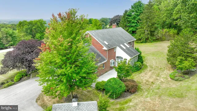 $749,900 | 189 Tuscarora Drive, York, PA 17403