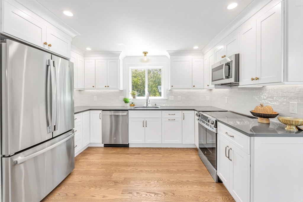 49 Maynard Road Dedham, MA 02026 - Photo 6 of 29