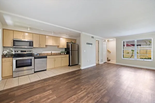 $1,500 | 960 Highland Street, Unit A6, Sarasota, FL 34234