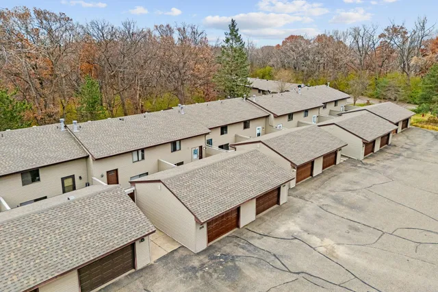 $225,000 | 7504 Germane Trail, Apple Valley, MN 55124