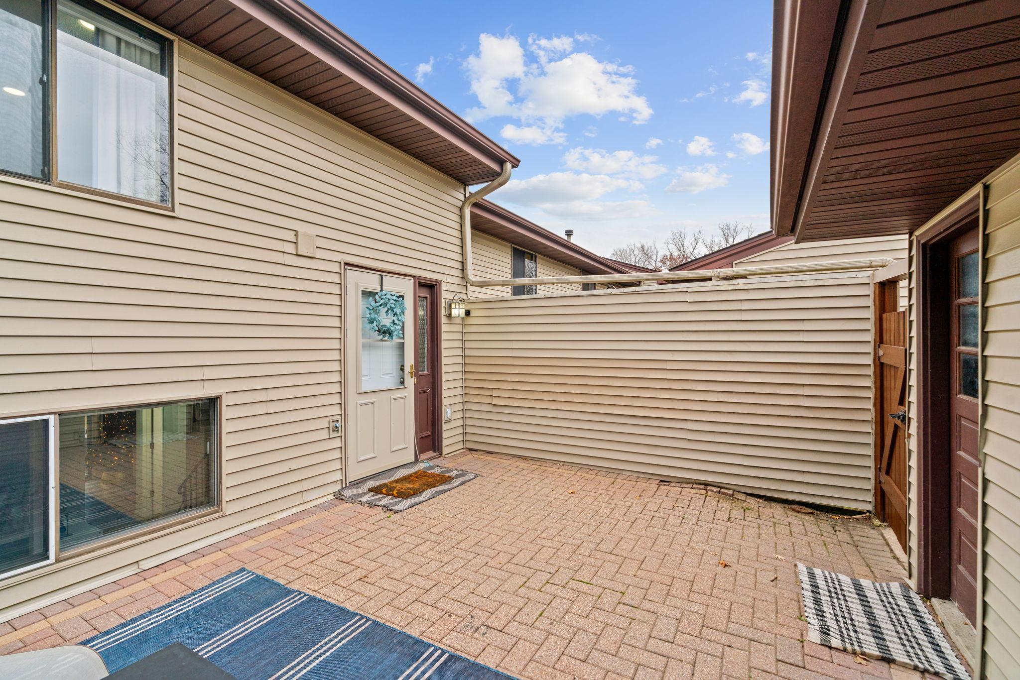 7504 Germane Trail Apple Valley, MN 55124 - Photo 12 of 19