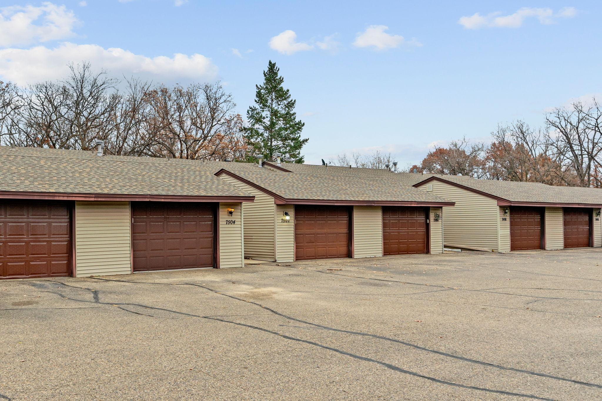 7504 Germane Trail Apple Valley, MN 55124 - Photo 6 of 19