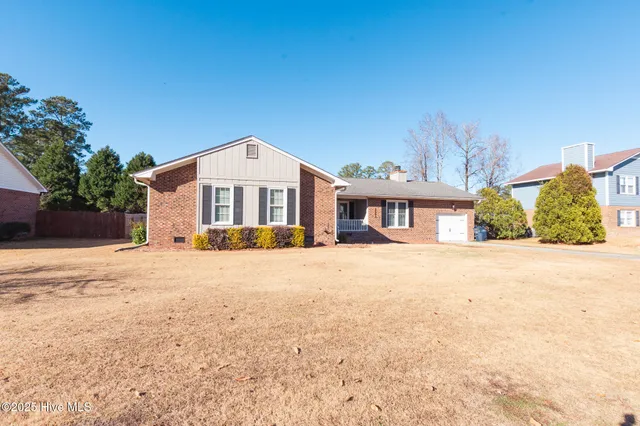 $289,000 | 2602 Northwoods Drive, Jacksonville, NC 28540