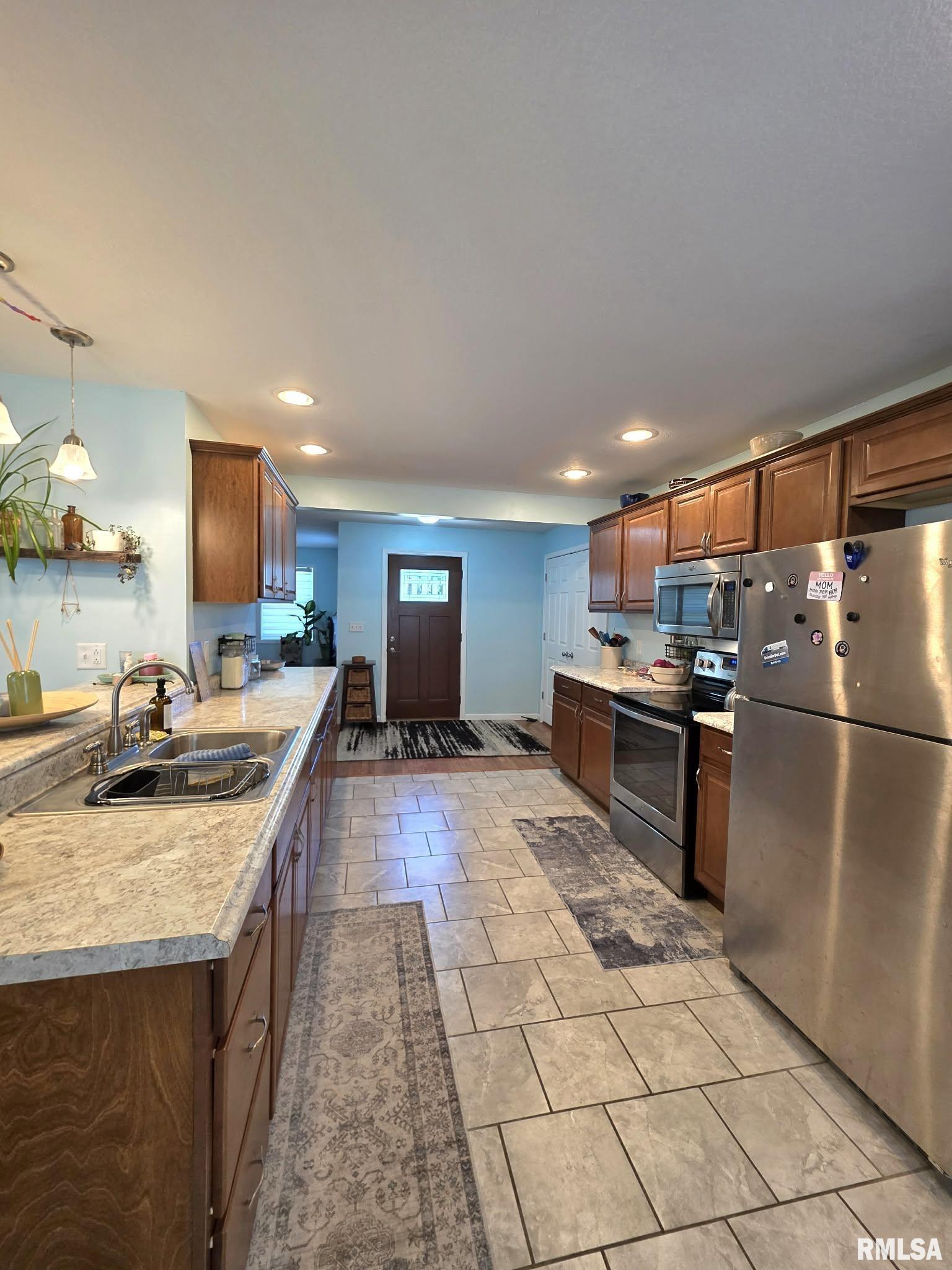 103 West Jefferson Street Camp Point, IL 62320 - Photo 6 of 31