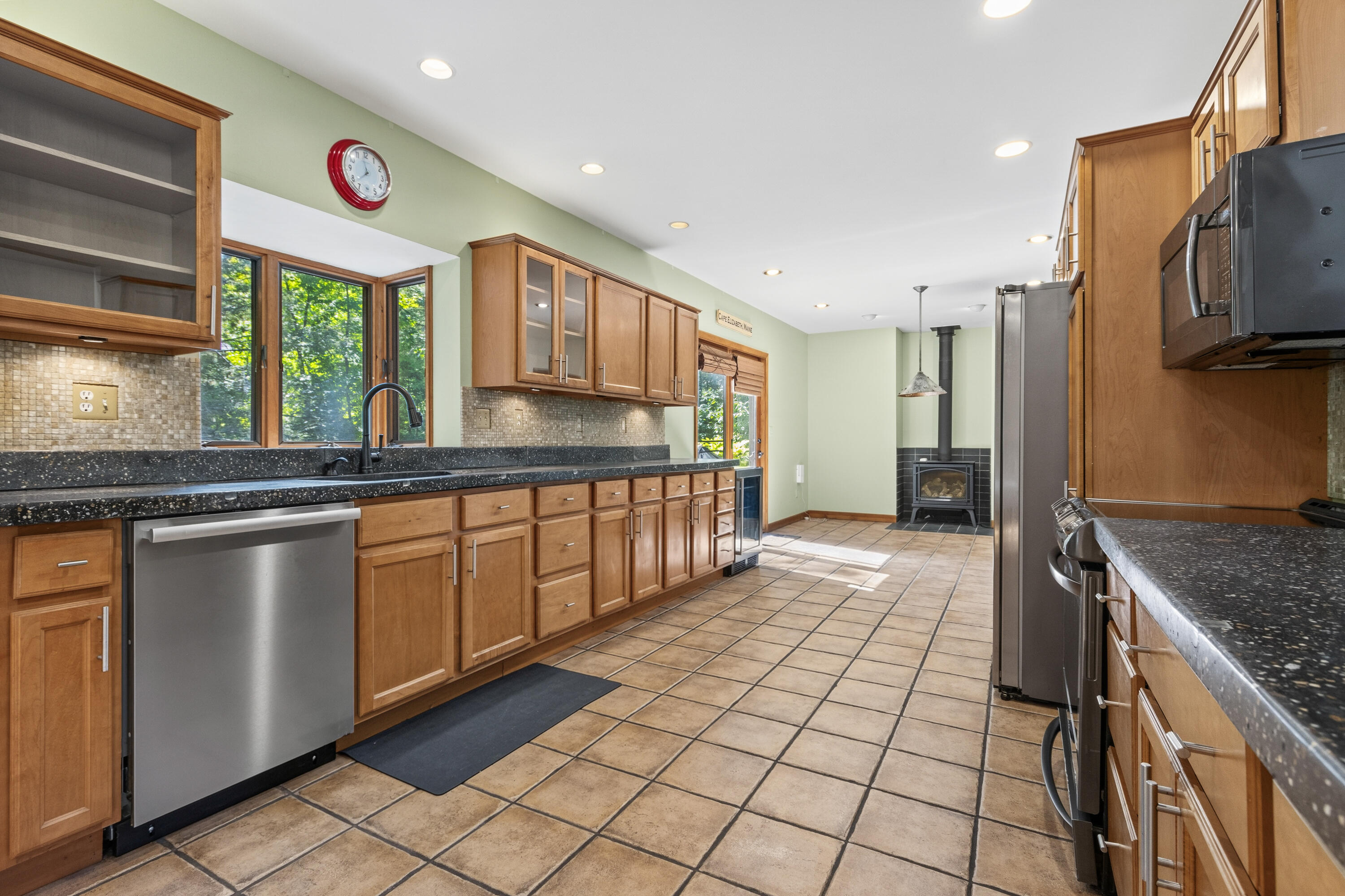 2 Robinhood Road Cape Elizabeth, ME 04107 - Photo 30 of 108 20260911RW-71026