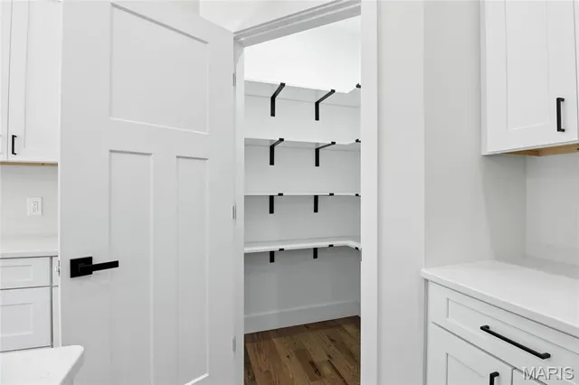 $384,900 | 1650 Brandywine Drive, De Soto, MO 63020