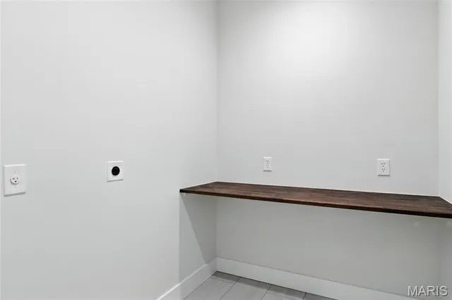 $384,900 | 1650 Brandywine Drive, De Soto, MO 63020