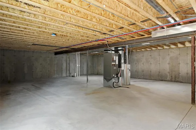 $384,900 | 1650 Brandywine Drive, De Soto, MO 63020