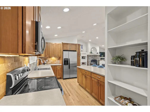 $624,900 | 565 McAdams Road East, Longview, WA 98632