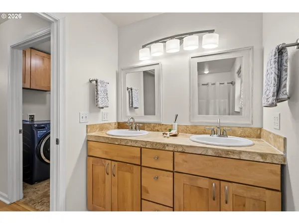 $624,900 | 565 McAdams Road East, Longview, WA 98632