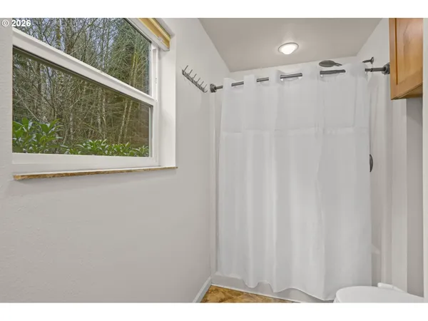 $624,900 | 565 McAdams Road East, Longview, WA 98632