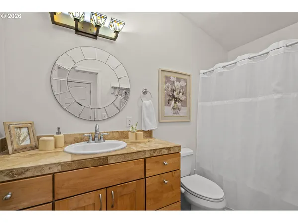 $624,900 | 565 McAdams Road East, Longview, WA 98632