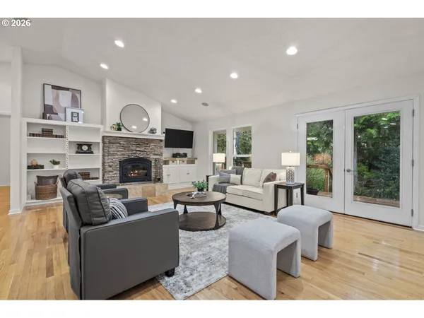 $624,900 | 565 McAdams Road East, Longview, WA 98632