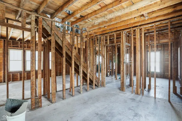 $85,000 | 56 East Pennsylvania Street, Shelbyville, IN 46176