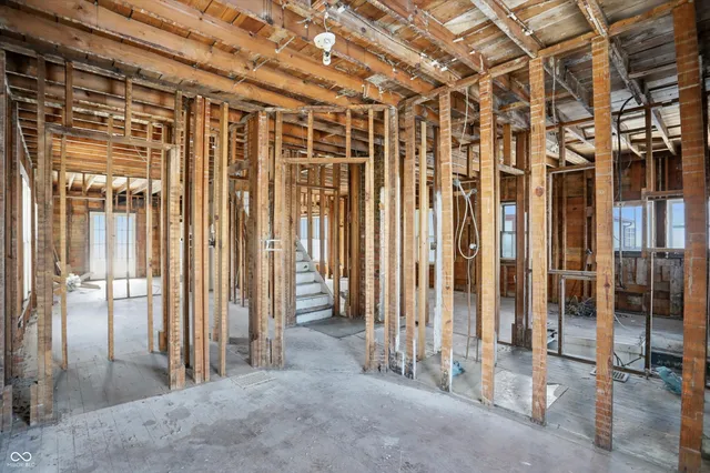 $85,000 | 56 East Pennsylvania Street, Shelbyville, IN 46176