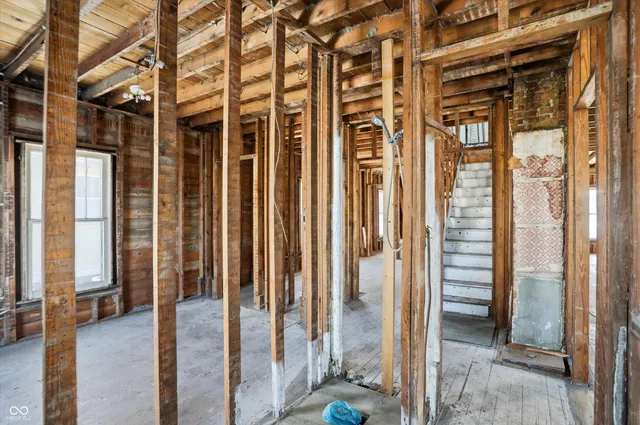 $85,000 | 56 East Pennsylvania Street, Shelbyville, IN 46176