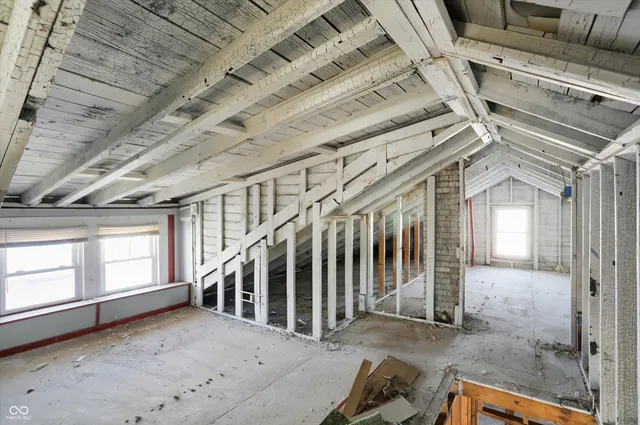 $85,000 | 56 East Pennsylvania Street, Shelbyville, IN 46176