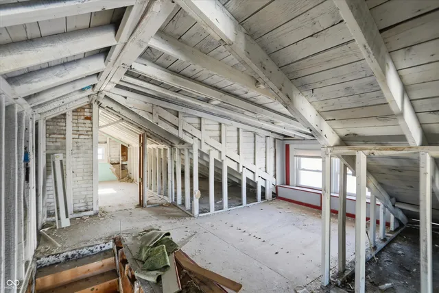 $85,000 | 56 East Pennsylvania Street, Shelbyville, IN 46176