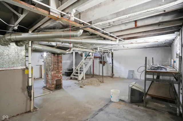 $85,000 | 56 East Pennsylvania Street, Shelbyville, IN 46176