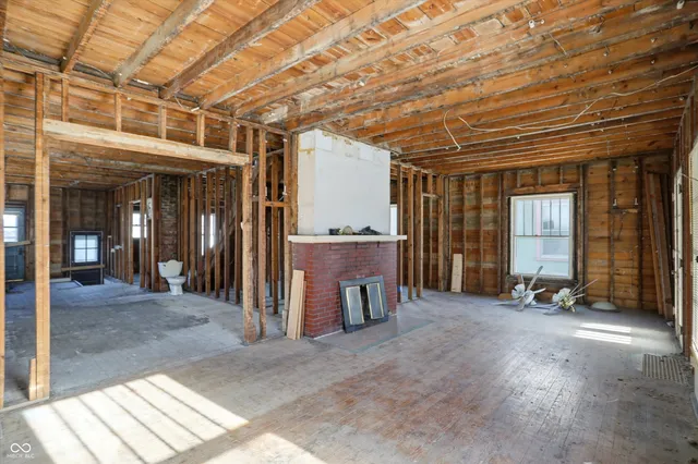 $85,000 | 56 East Pennsylvania Street, Shelbyville, IN 46176