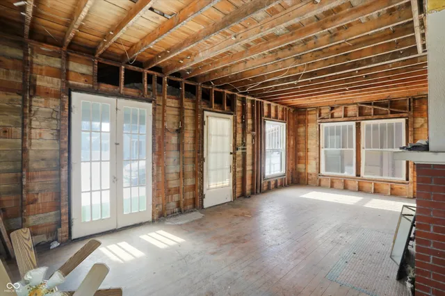 $85,000 | 56 East Pennsylvania Street, Shelbyville, IN 46176