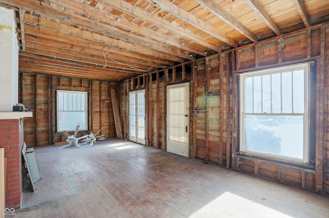 $85,000 | 56 East Pennsylvania Street, Shelbyville, IN 46176