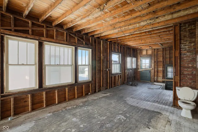 $85,000 | 56 East Pennsylvania Street, Shelbyville, IN 46176