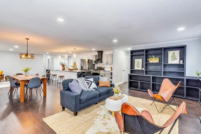 $429,900 | 7523 East Rockwood Road, Wichita, KS 67206