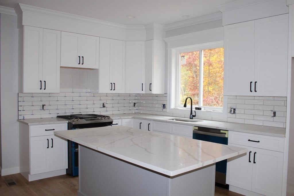 15 Georgia Rae Way Attleboro, MA 02703 - Photo 7 of 25 Gallery Image 7