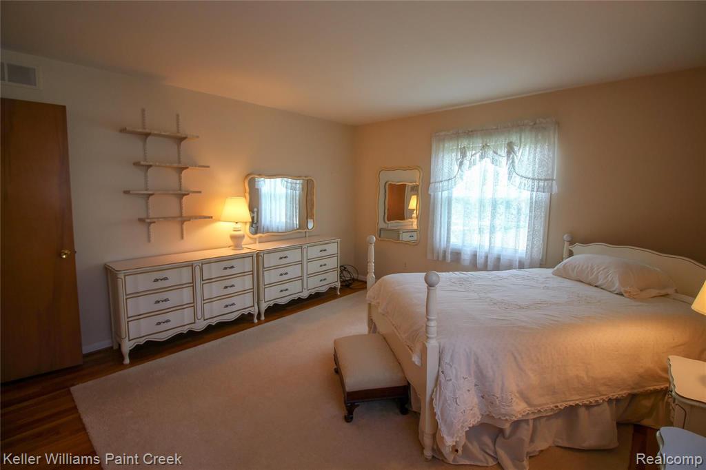 622 Bridgestone Drive Rochester Hills, MI 48309 - Photo 29 of 45