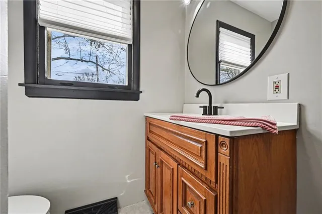 $287,000 | 6017 North Howard Avenue, Gladstone, MO 64118