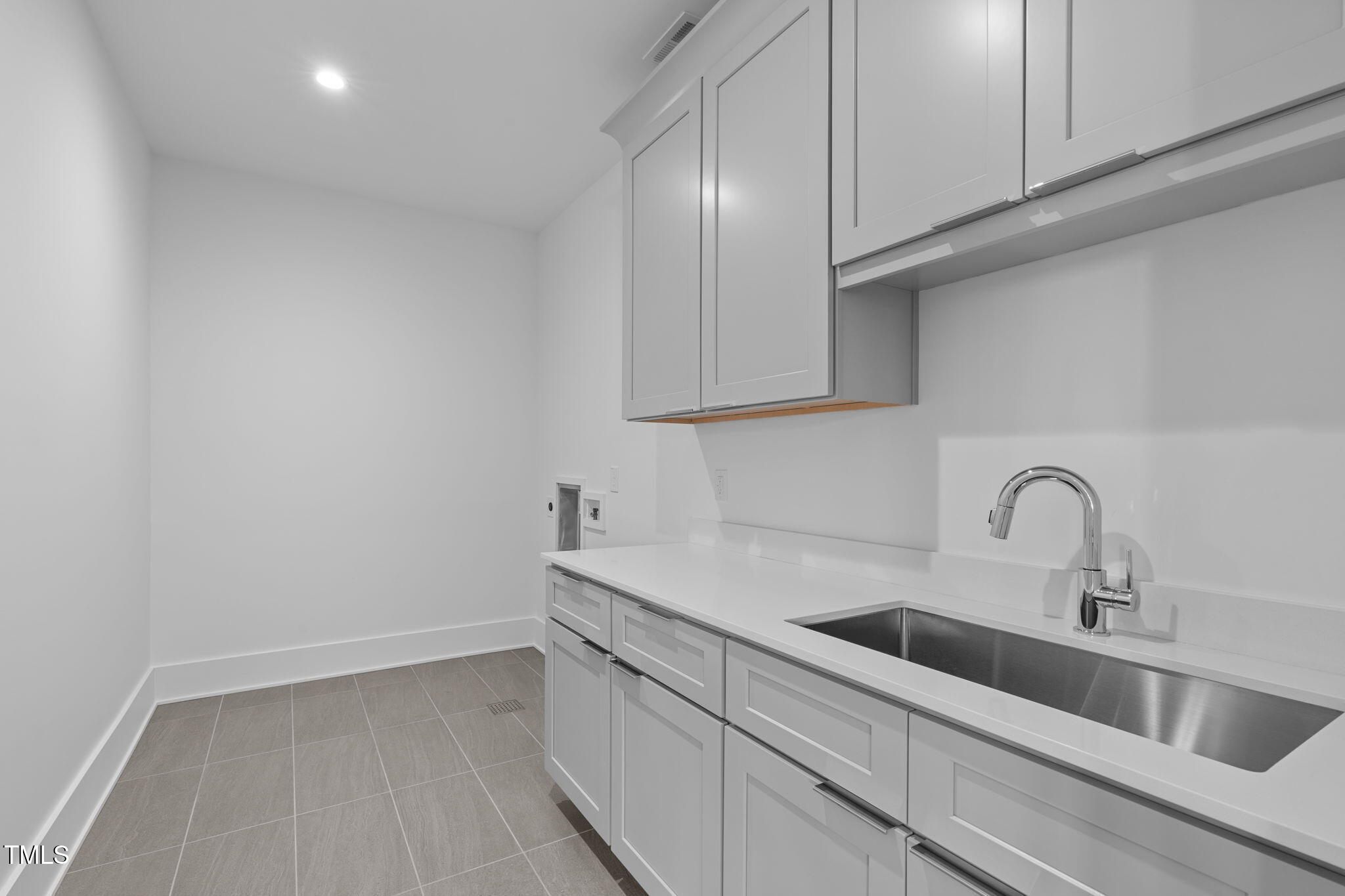 1406 Lyon Street, Unit 101 Raleigh, NC 27608 - Photo 38 of 62 39