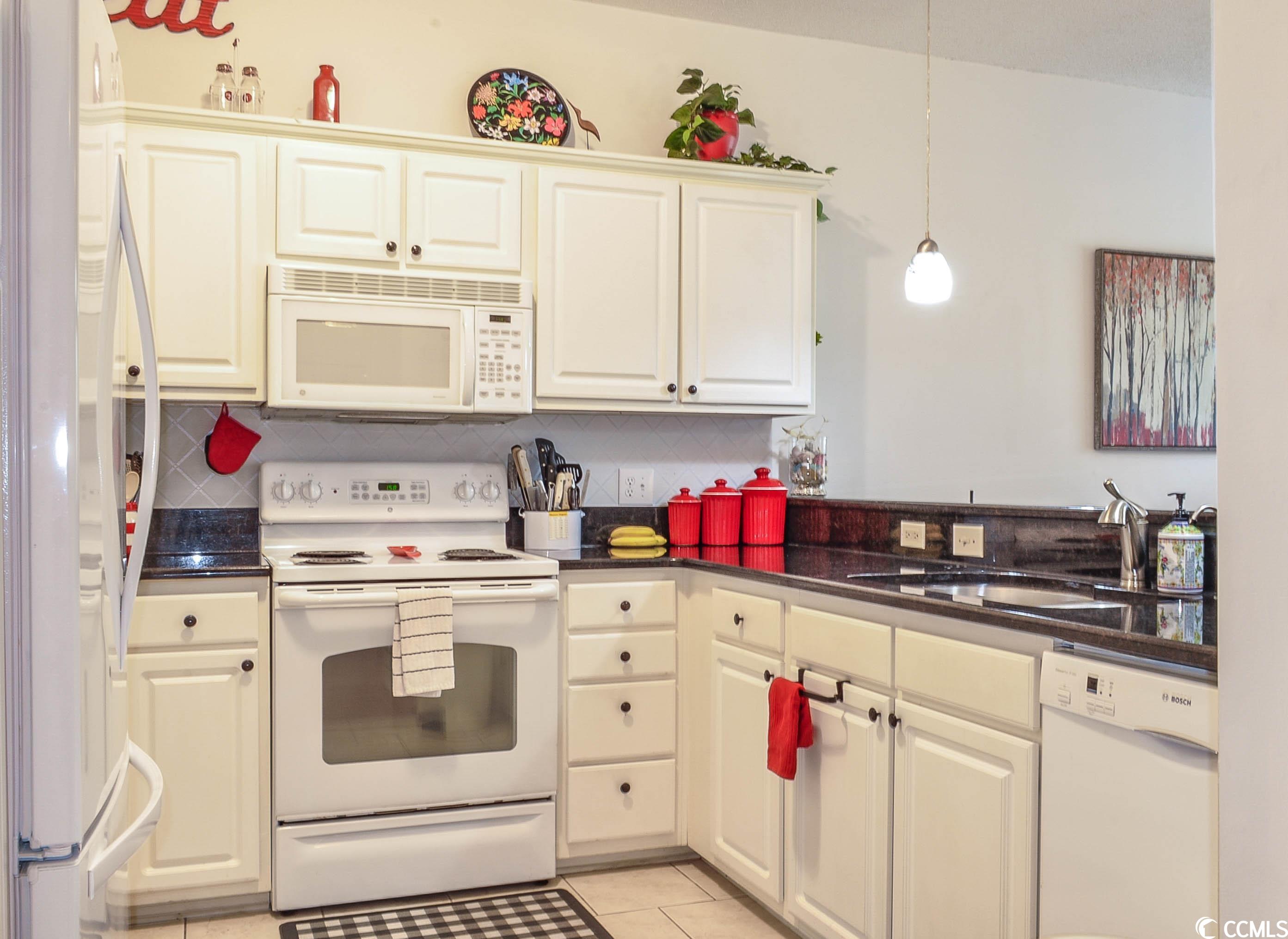 2498 Coastline Court, Unit 102 Murrells Inlet, SC 29576 - Photo 9 of 37 Gallery Image 9