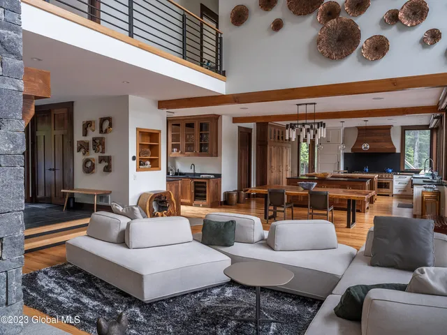 $1,816,500 | 8 Riley Farm Lane, Saratoga Springs, NY 12866