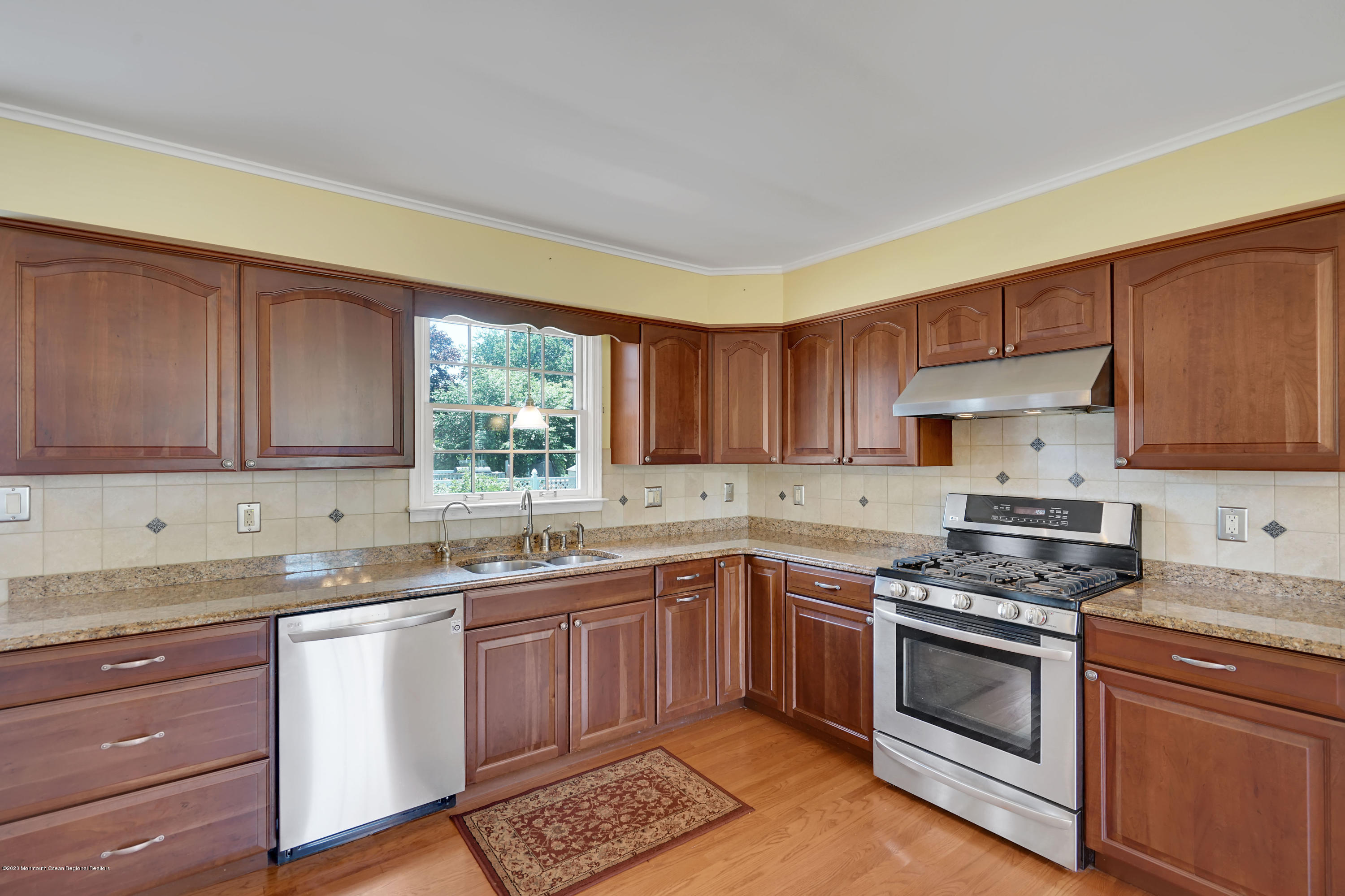 1114 Rue Avenue Point Pleasant, NJ 08742 - Photo 14 of 48 014_dsc02047