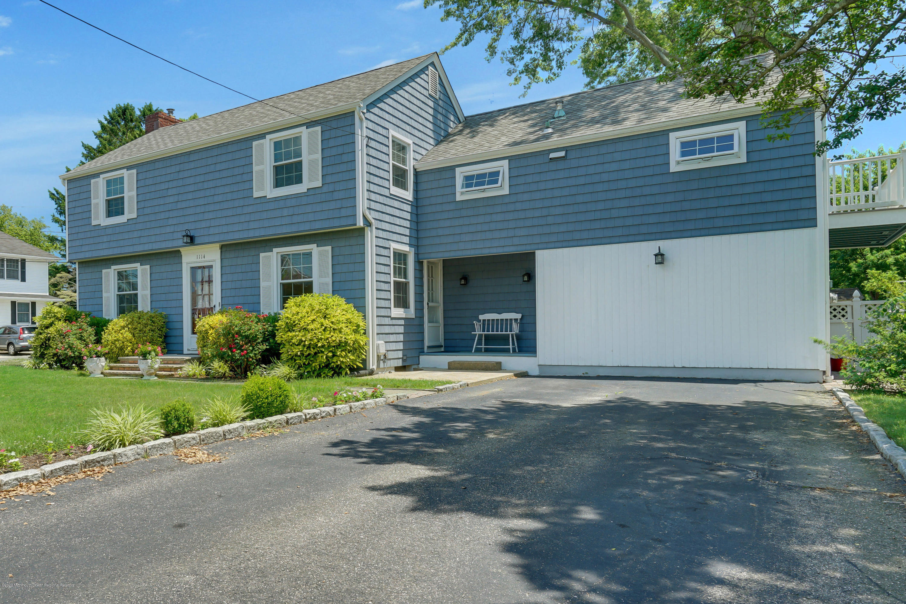 1114 Rue Avenue Point Pleasant, NJ 08742 - Photo 4 of 48 004_dsc02252-dsc02256_b