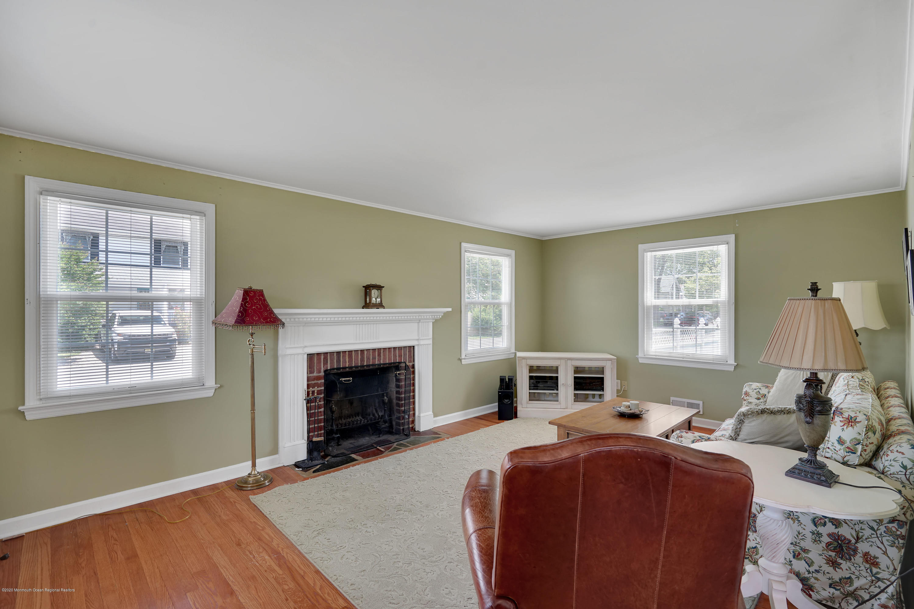 1114 Rue Avenue Point Pleasant, NJ 08742 - Photo 6 of 48 006_dsc02072