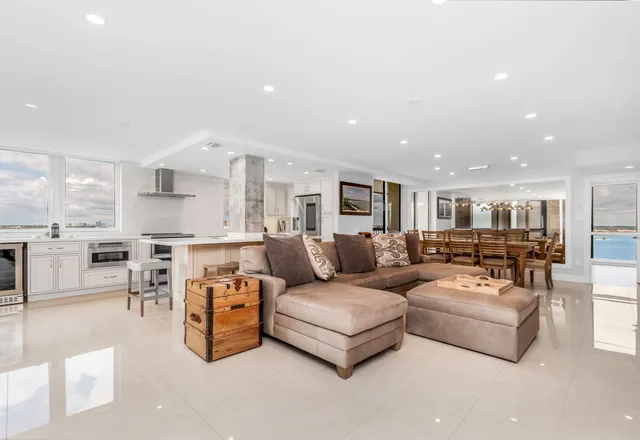 $5,800 | 5380 North Ocean Drive, Unit 12A, Singer Island, FL 33404